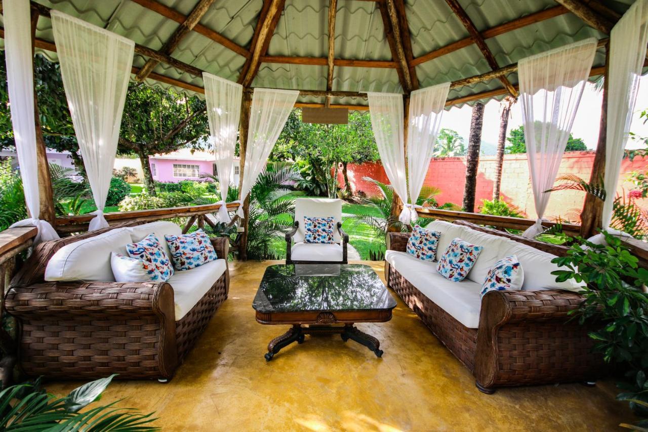 Deluxe Suites Guacamayos - Eco-Lodge & Swimming Pool Bonao 外观 照片