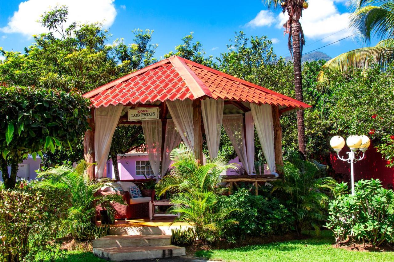 Deluxe Suites Guacamayos - Eco-Lodge & Swimming Pool Bonao 外观 照片