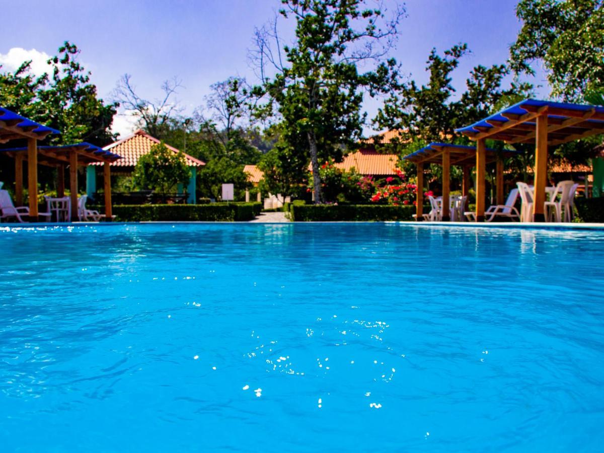 Deluxe Suites Guacamayos - Eco-Lodge & Swimming Pool Bonao 外观 照片