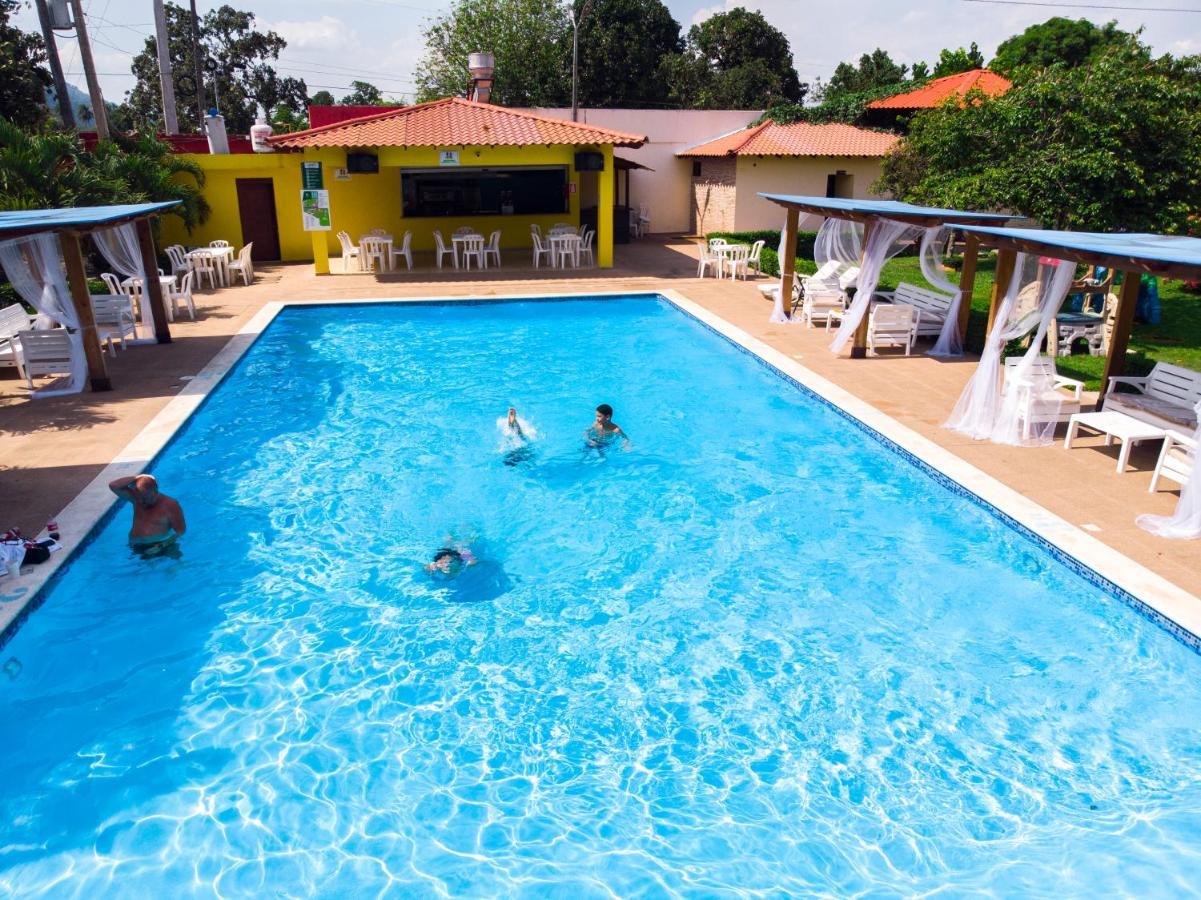 Deluxe Suites Guacamayos - Eco-Lodge & Swimming Pool Bonao 外观 照片