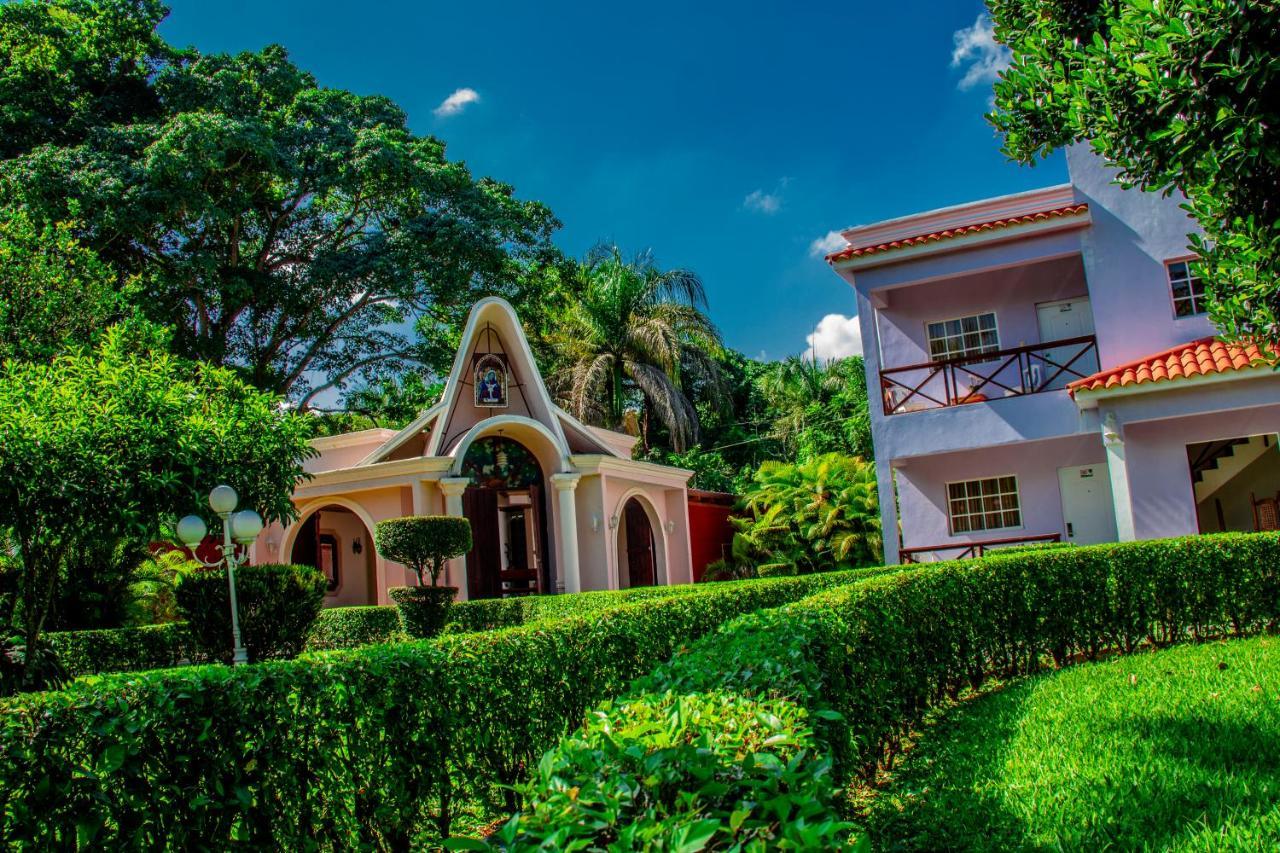 Deluxe Suites Guacamayos - Eco-Lodge & Swimming Pool Bonao 外观 照片