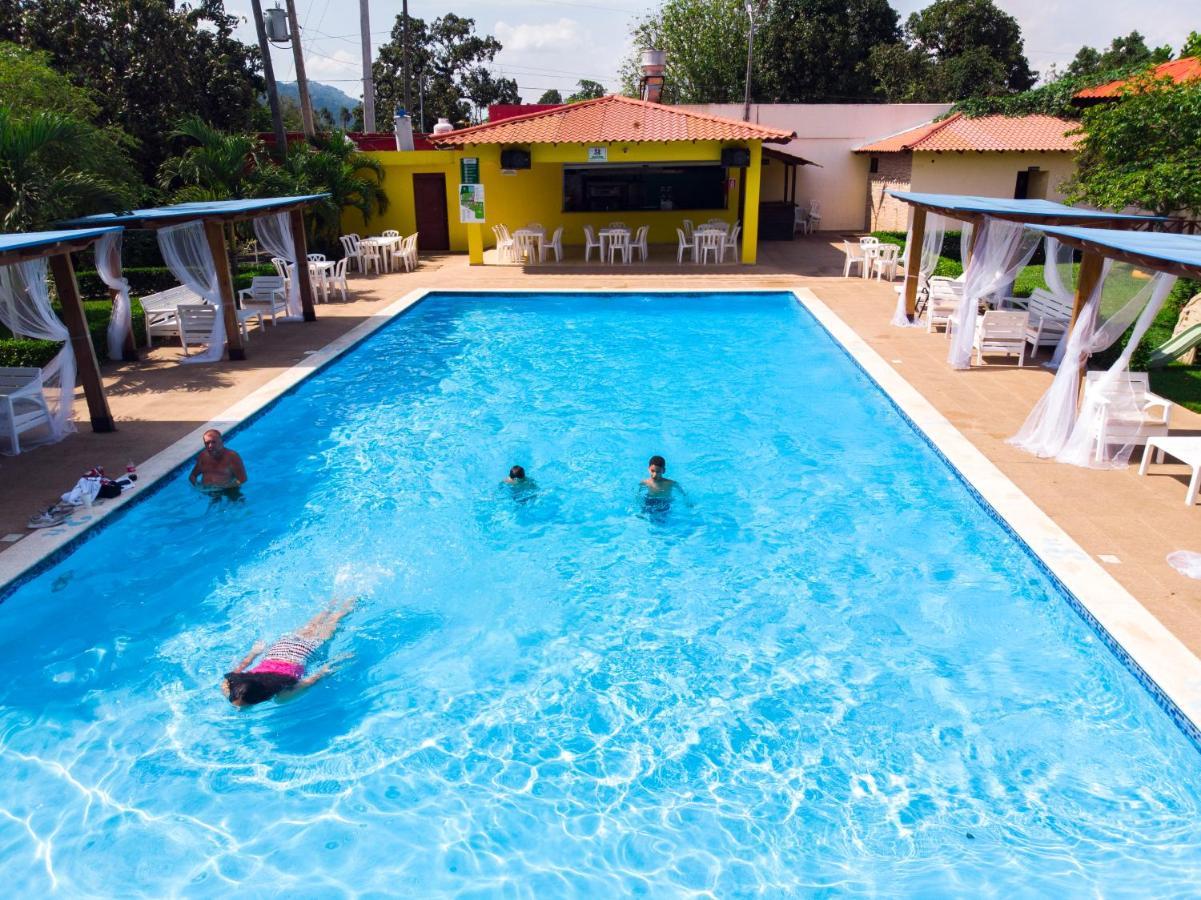 Deluxe Suites Guacamayos - Eco-Lodge & Swimming Pool Bonao 外观 照片